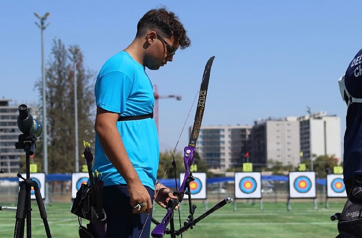 Felipe wins gold at the South American Youth Championships in Santiago with Sanl